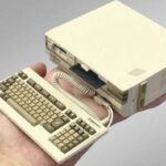 迷你版经典PC-8801mkⅡSR公开 手掌大小正常运行游戏